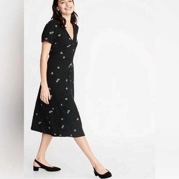 Old Navy Black Floral Midi Dress - Picture 1 of 13